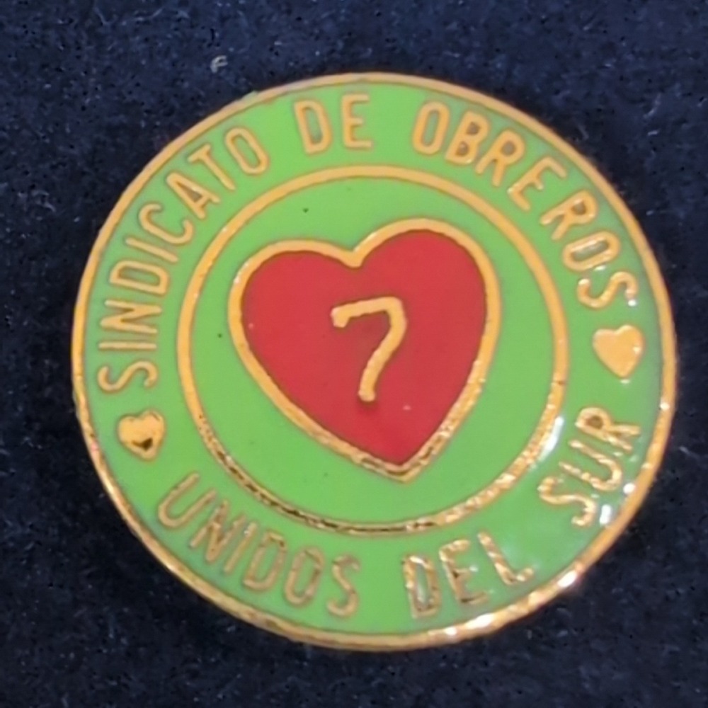 Sindicato de Obreros Unidos del Sur Enamel Pin Heart 7 Labor Union Green Gold - Picture 1 of 3